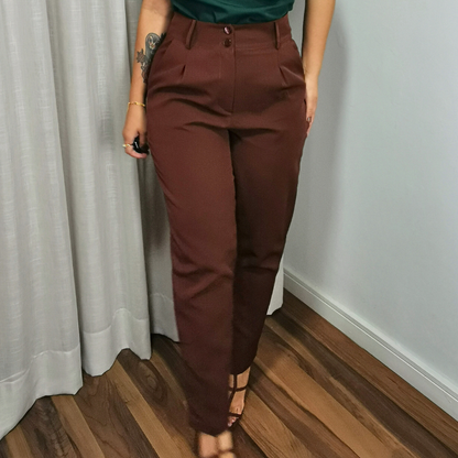 calça alfaiataria feminina marrom reta cintura alta laura frente