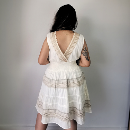 Vestido Curto em Algodão Amara