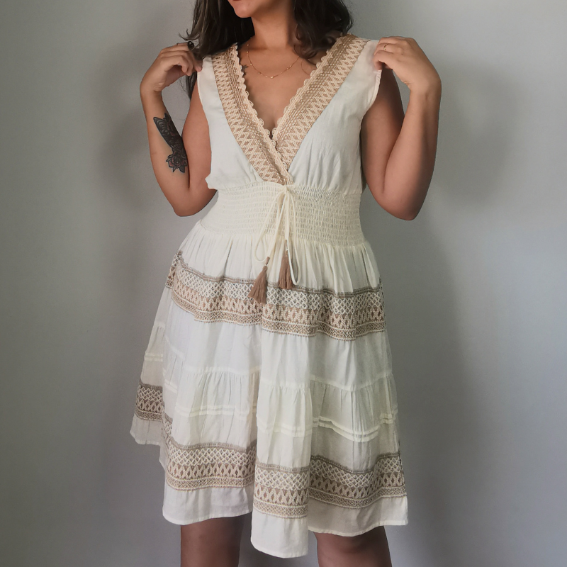 Vestido Curto em Algodão Amara