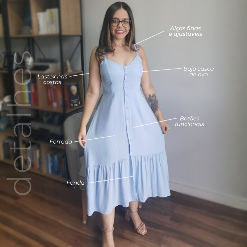 Vestido Midi em Viscose com Botões Azul Claro