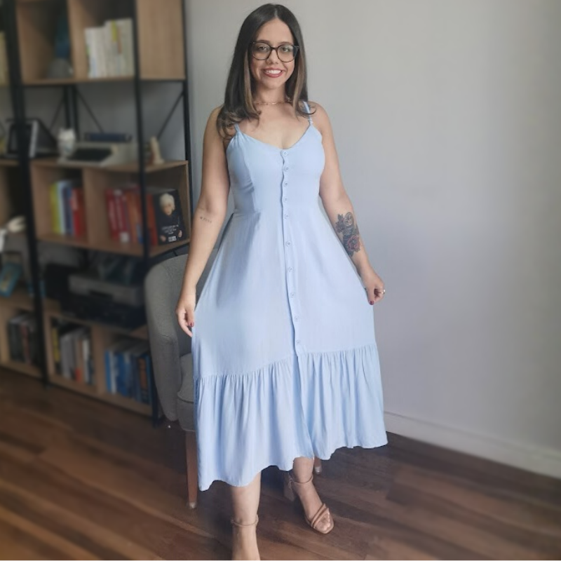 Vestido Midi em Viscose com Botões Azul Claro